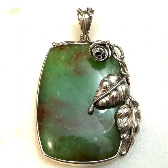 Artisan Green Jasper Sterling Silver Pendant with Hand-forged Rose and Leaves - Picture 4 of 15